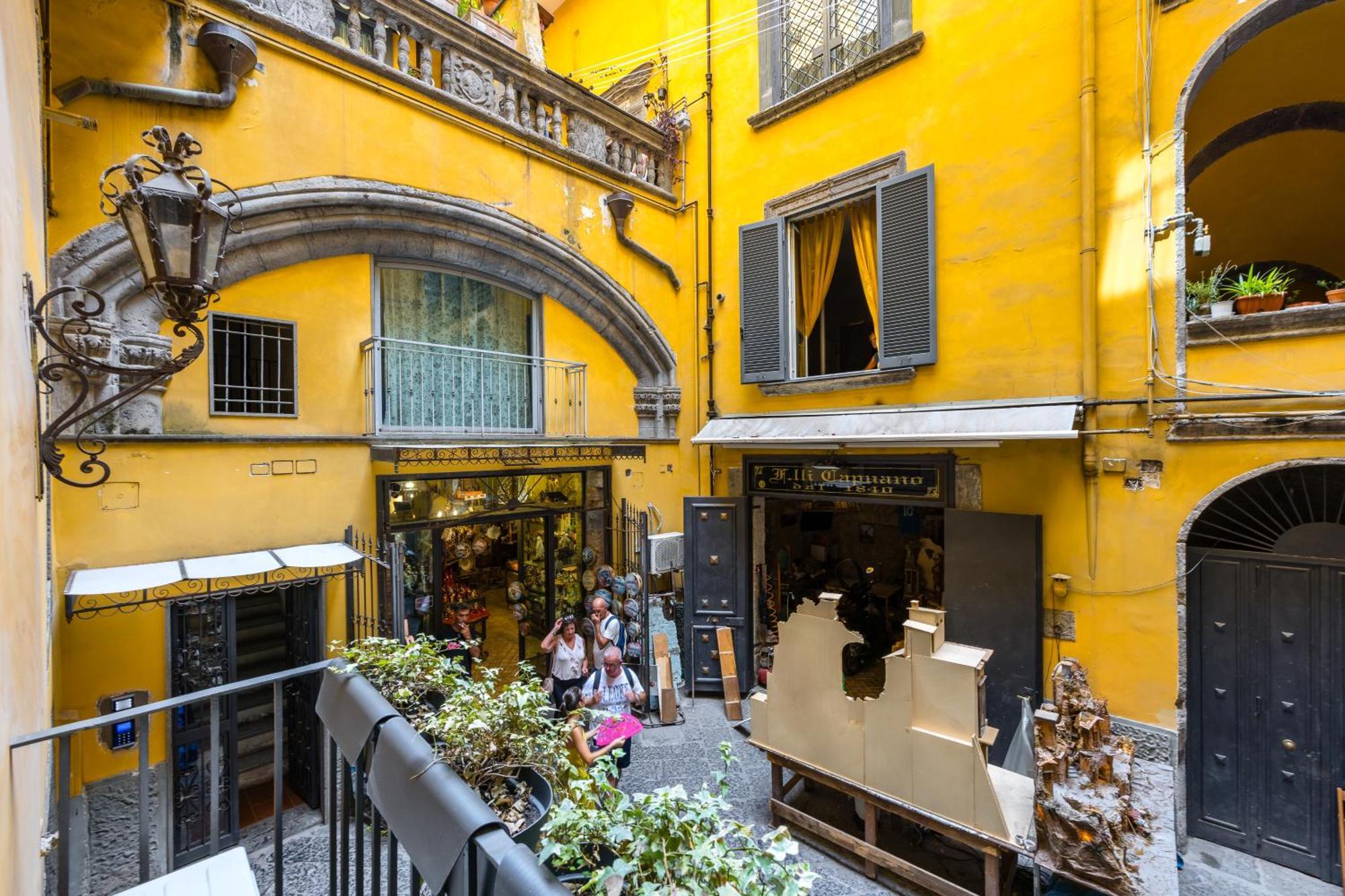 Palazzo Mormando - Industrial Apartment Napoli Dış mekan fotoğraf
