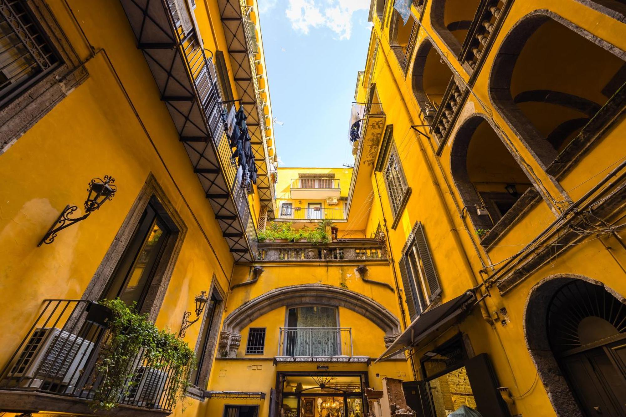 Palazzo Mormando - Industrial Apartment Napoli Dış mekan fotoğraf