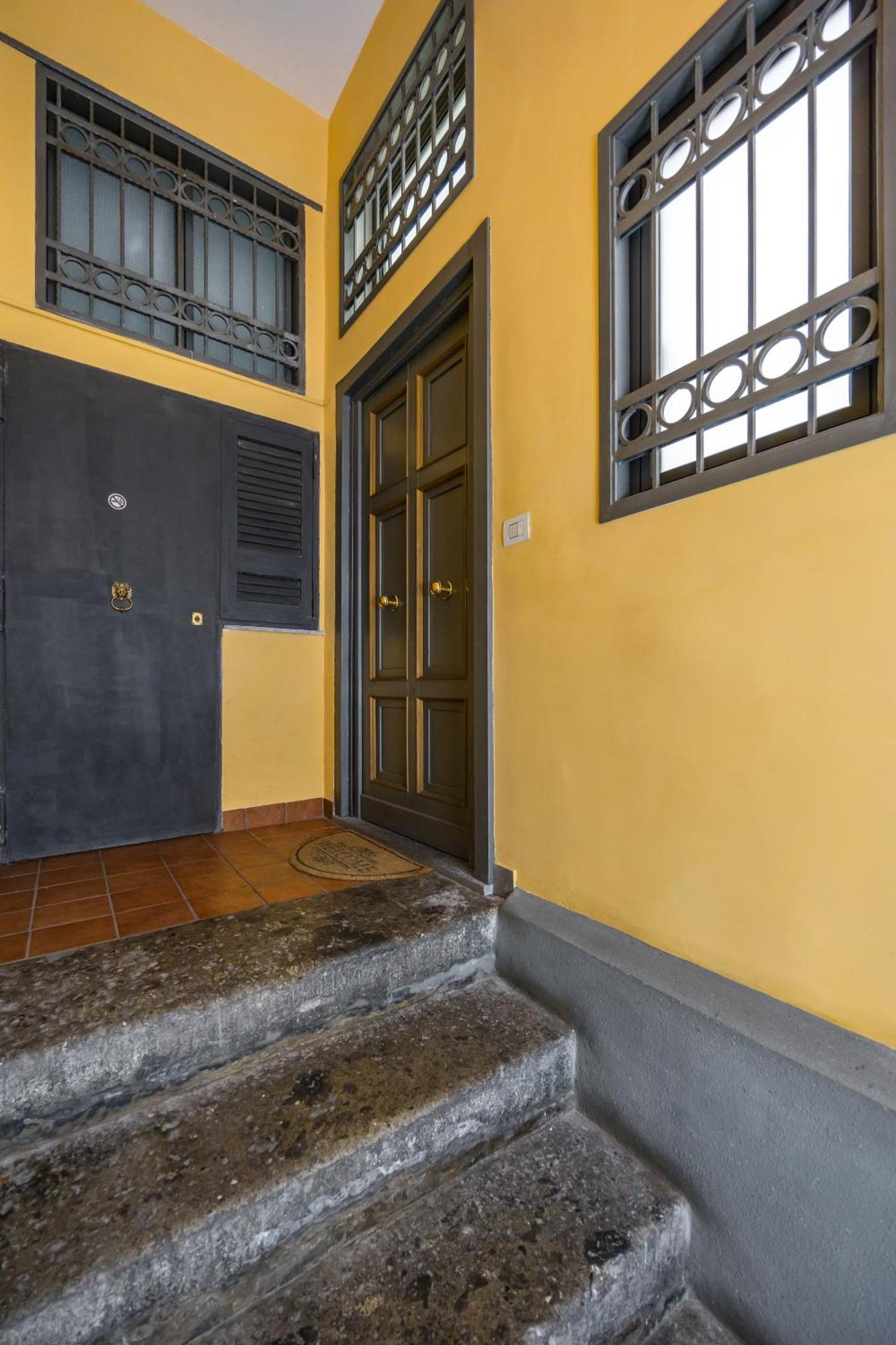 Palazzo Mormando - Industrial Apartment Napoli Dış mekan fotoğraf