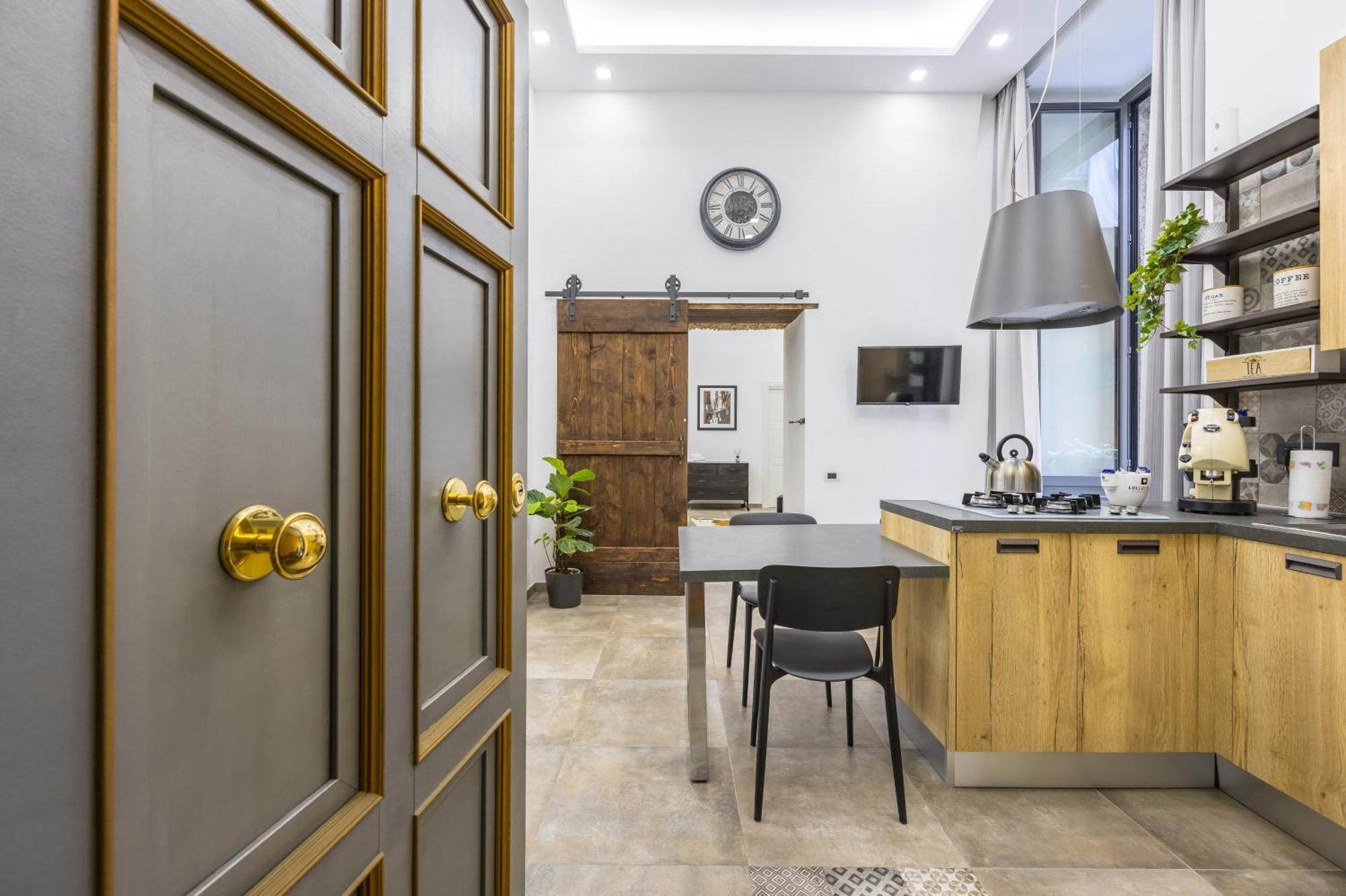 Palazzo Mormando - Industrial Apartment Napoli Dış mekan fotoğraf
