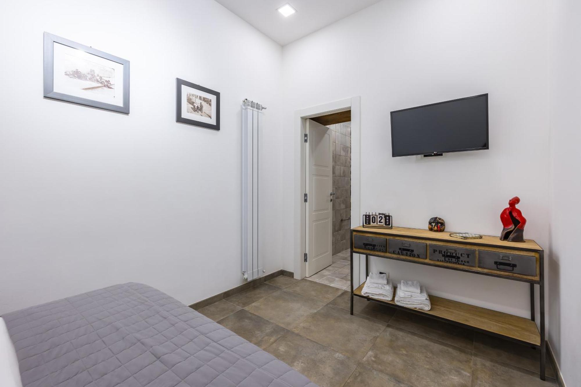 Palazzo Mormando - Industrial Apartment Napoli Dış mekan fotoğraf